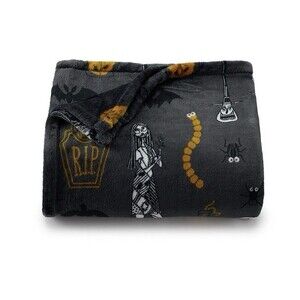 THE BIG ONE DISNEY TIM BURTONS THE NIGHTMARE BEFORE CHRISTMAS PLUSH THROW NEW